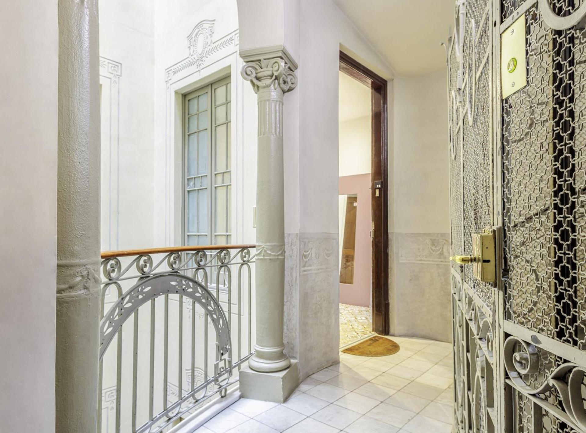 Apartment Barcelonaforrent The Gaudi Barcelona